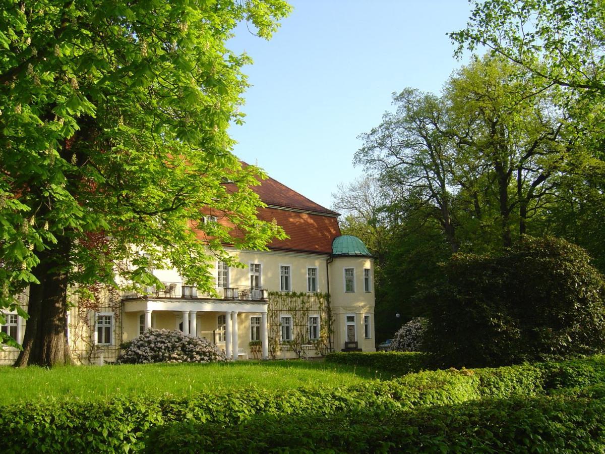 Hotel Schloss Schweinsburg Neukirchen-Pleisse Luaran gambar
